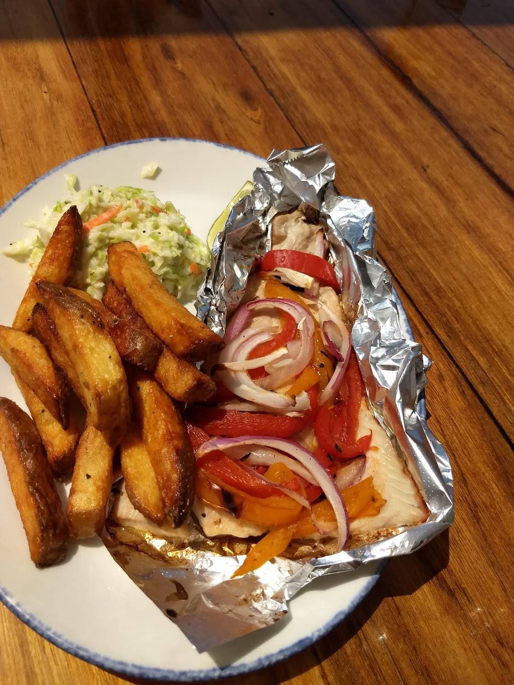 The Cove | restaurant | 111 W River St, Leland, MI 49654, USA | 2312569834 OR +1 231-256-9834