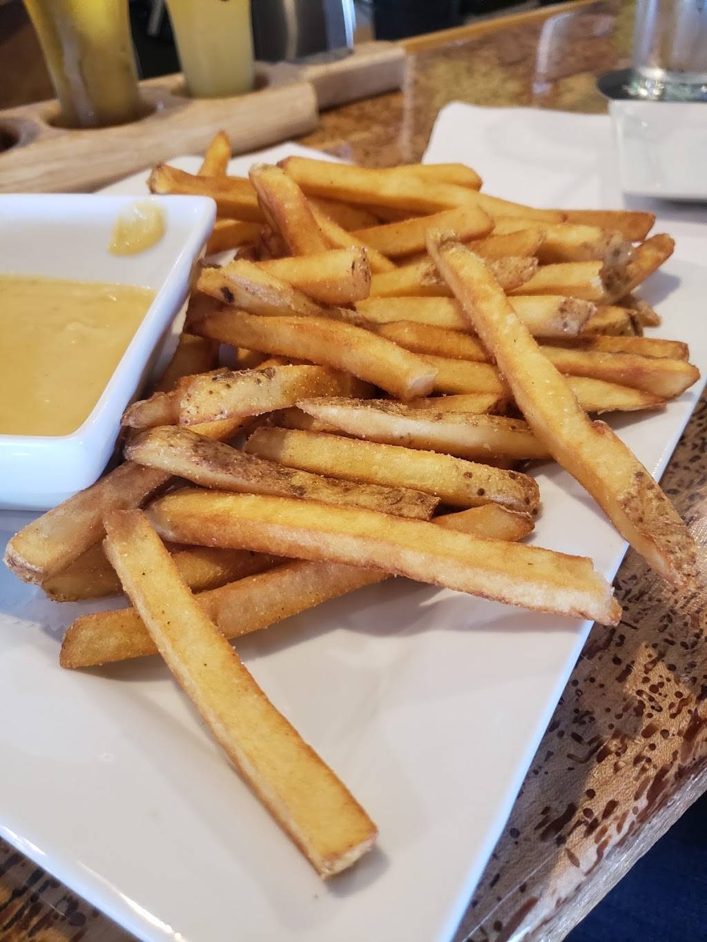 Thornapple Brewing Company | restaurant | 6262 28th St SE, Grand Rapids, MI 49546, USA | 6162886907 OR +1 616-288-6907