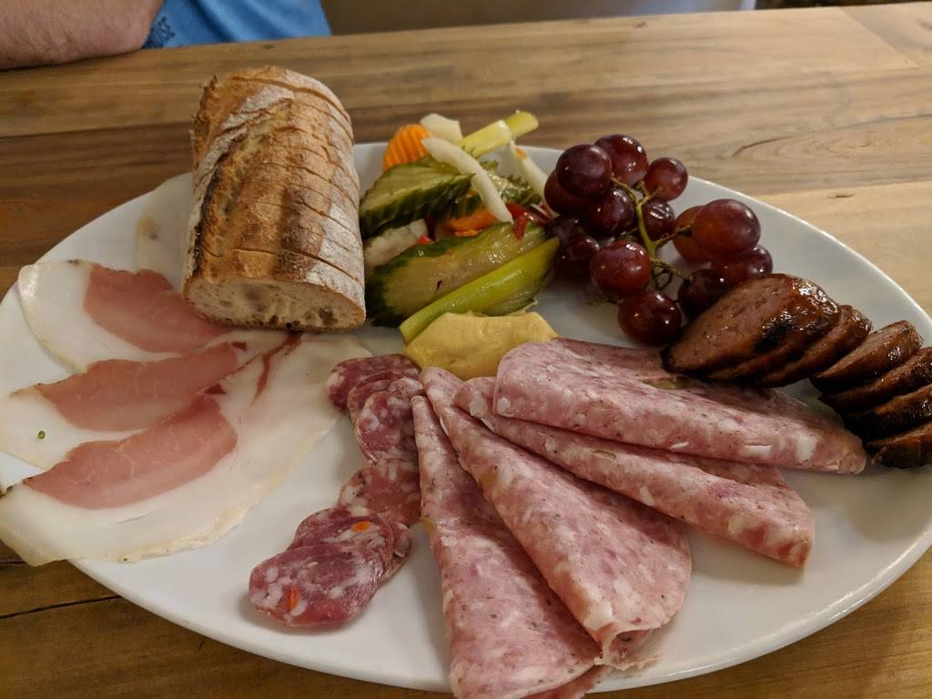 Edmunds Oast | restaurant | 1081 Morrison Dr, Charleston, SC 29403, USA | 8437271145 OR +1 843-727-1145