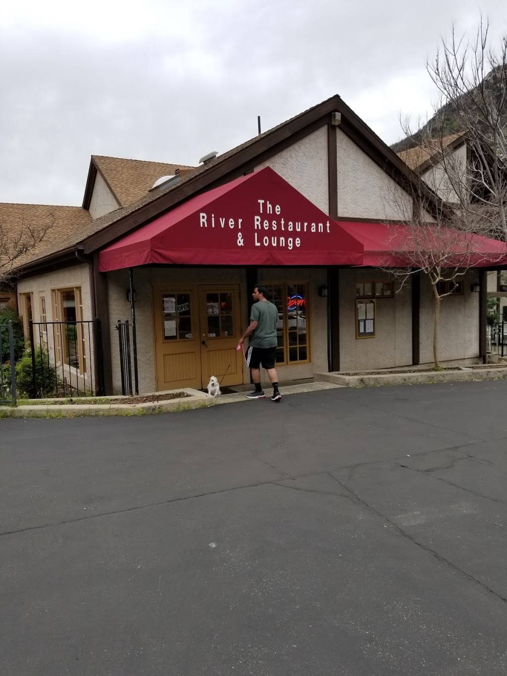 The River Restaurant & Lounge | night club | 11134 CA-140, El Portal, CA 95318, USA | 2093792183 OR +1 209-379-2183