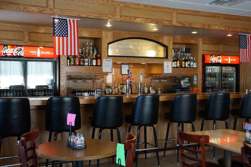 Emma Jeans Restaurant & Lounge | restaurant | 2117 Antique City Dr, Walnut, IA 51577, USA | 7127842500 OR +1 712-784-2500