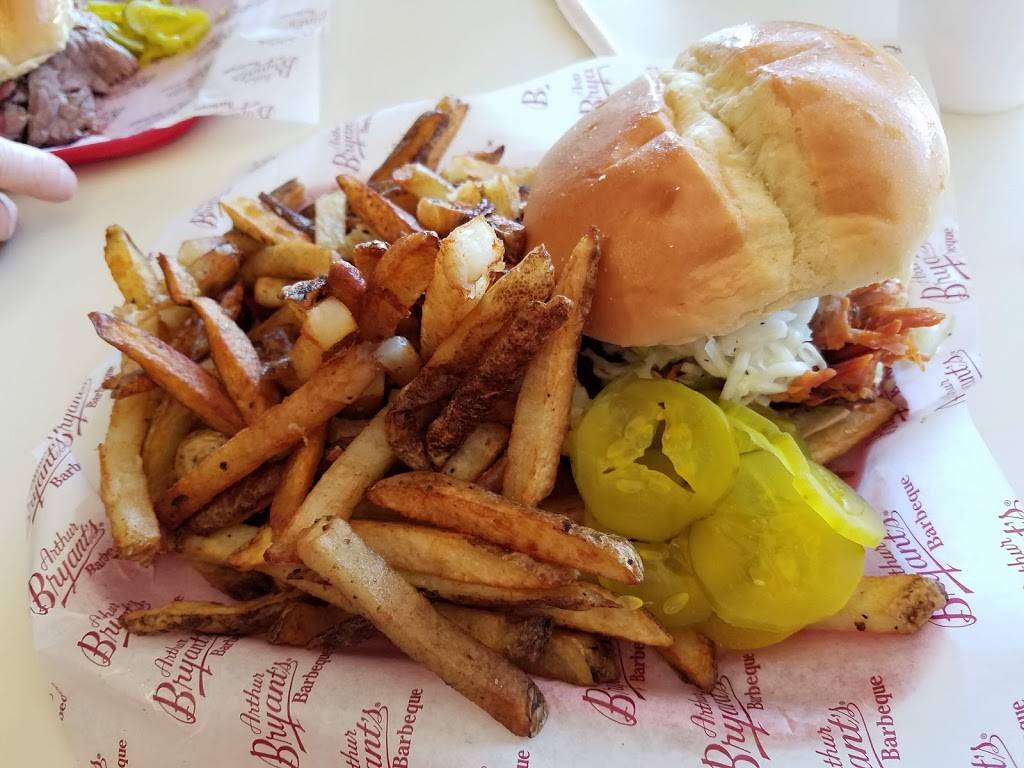 Arthur Bryants Barbeque | restaurant | 1727 Brooklyn Ave, Kansas City, MO 64127, USA | 8162311123 OR +1 816-231-1123
