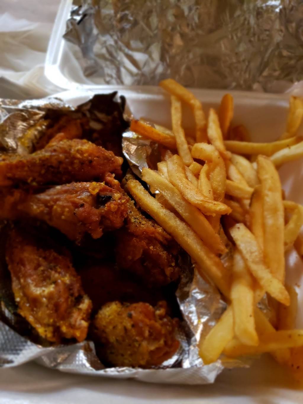 D C Wings & BBQ | restaurant | 3083 Martin Luther King Junior Drive Northwest, Atlanta, GA 30311, USA | 4046918383 OR +1 404-691-8383