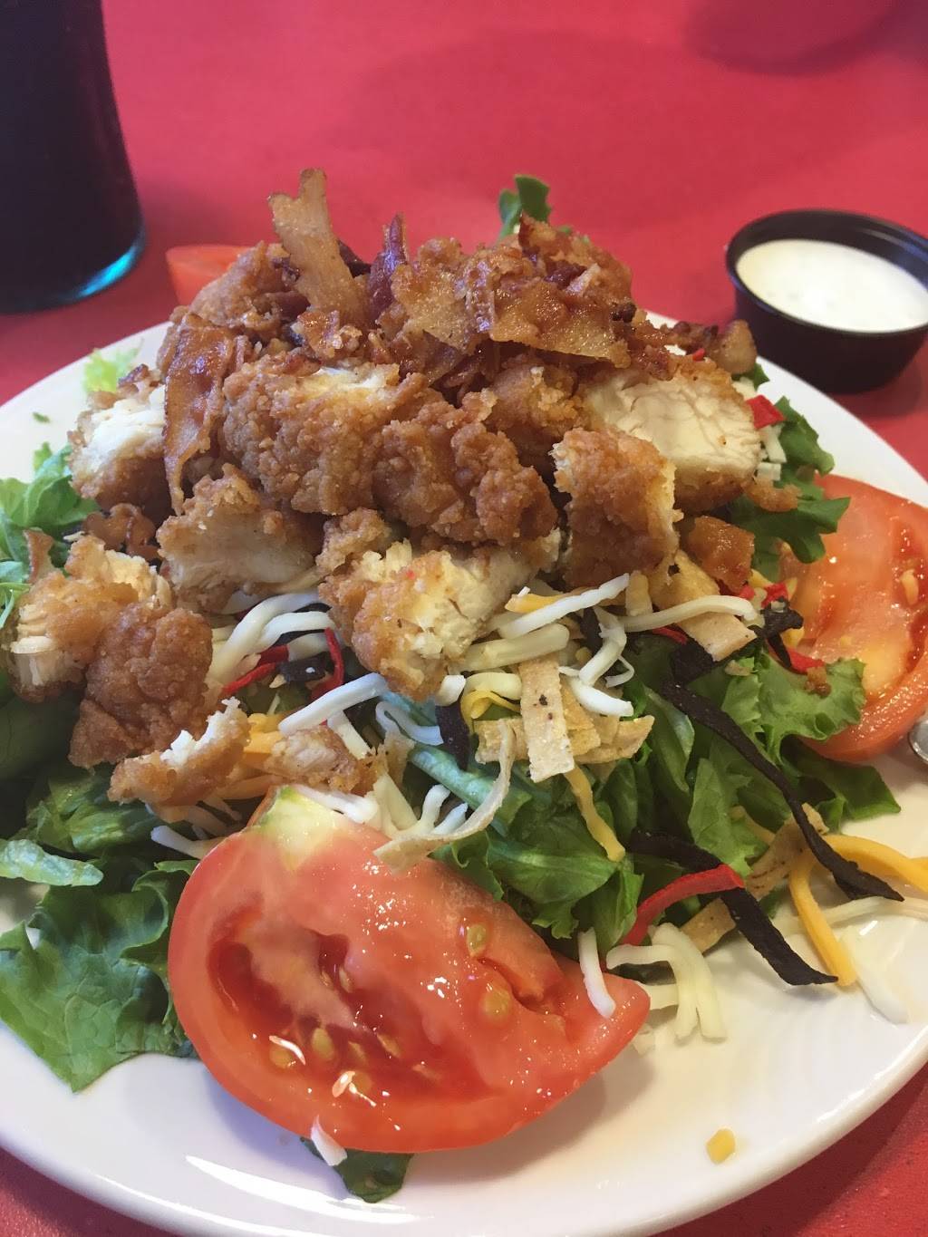 Friendlys | restaurant | 1021 Main St, South Weymouth, MA 02190, USA | 7813378877 OR +1 781-337-8877