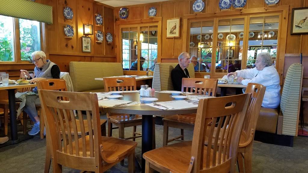 Harts Turkey Farm Restaurant | restaurant | 233 Daniel Webster Hwy, Meredith, NH 03253, USA | 6032796212 OR +1 603-279-6212