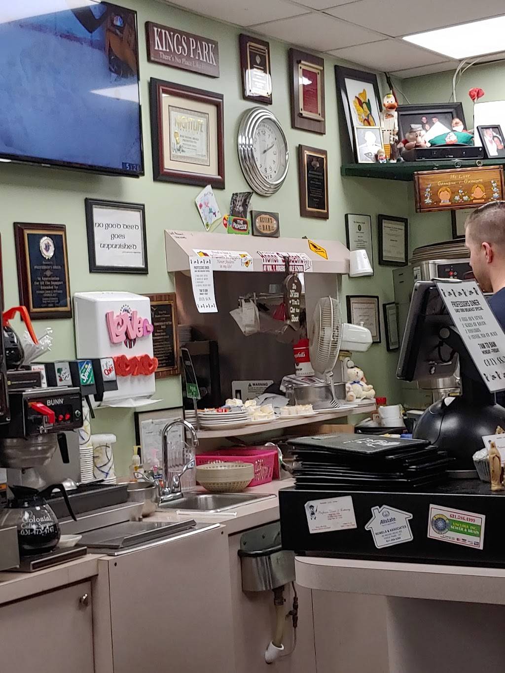 Professors Diner | restaurant | 58 Indian Head Rd, Kings Park, NY 11754, USA | 6312694346 OR +1 631-269-4346