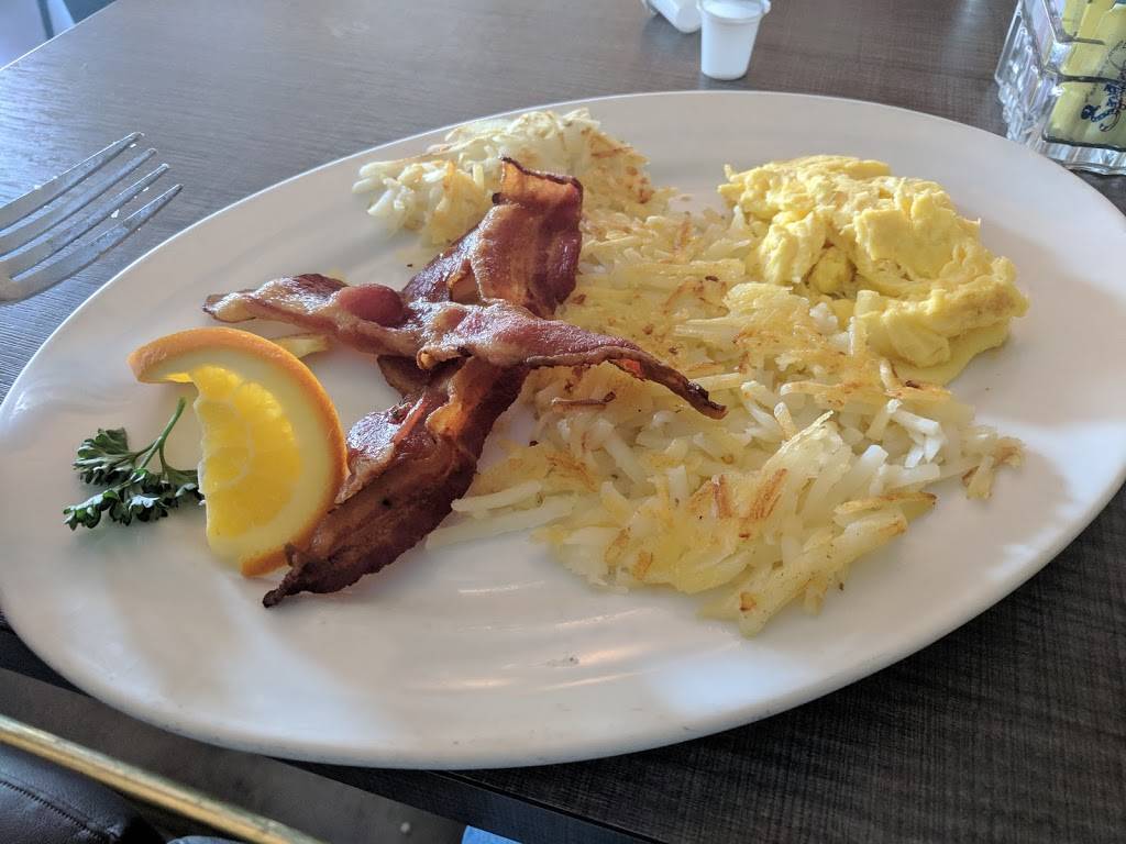 Bonita Golf Course | restaurant | 5540 Sweetwater Rd, Bonita, CA 91902, USA | 6192671103 OR +1 619-267-1103