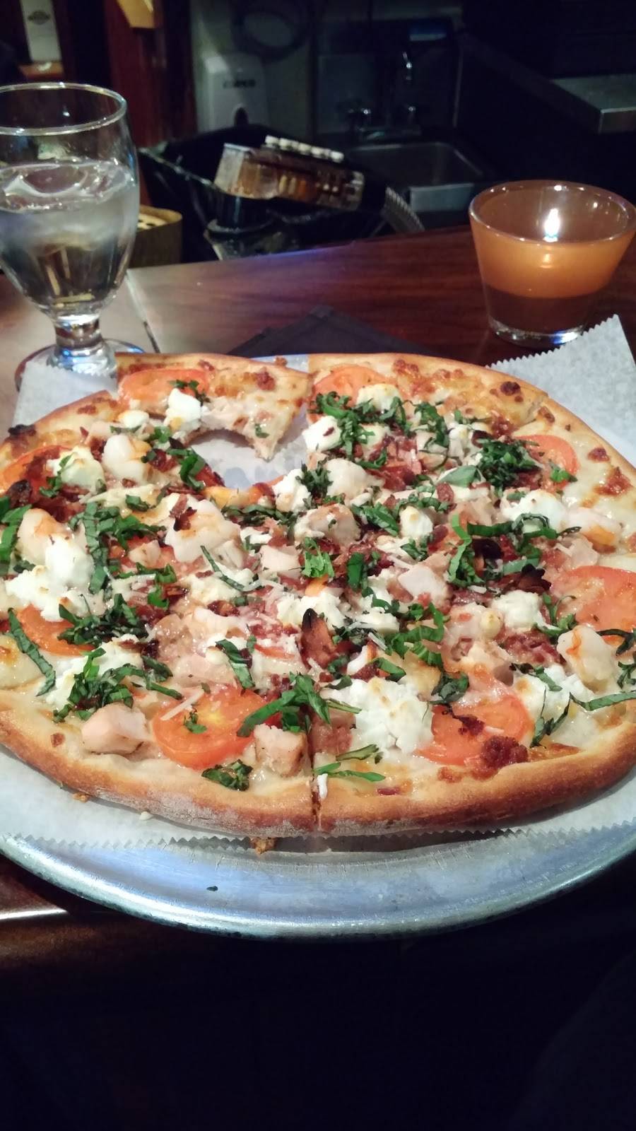 Tambascios Italian Grill | restaurant | 1 Dodgingtown Rd, Newtown, CT 06470, USA | 2034262715 OR +1 203-426-2715