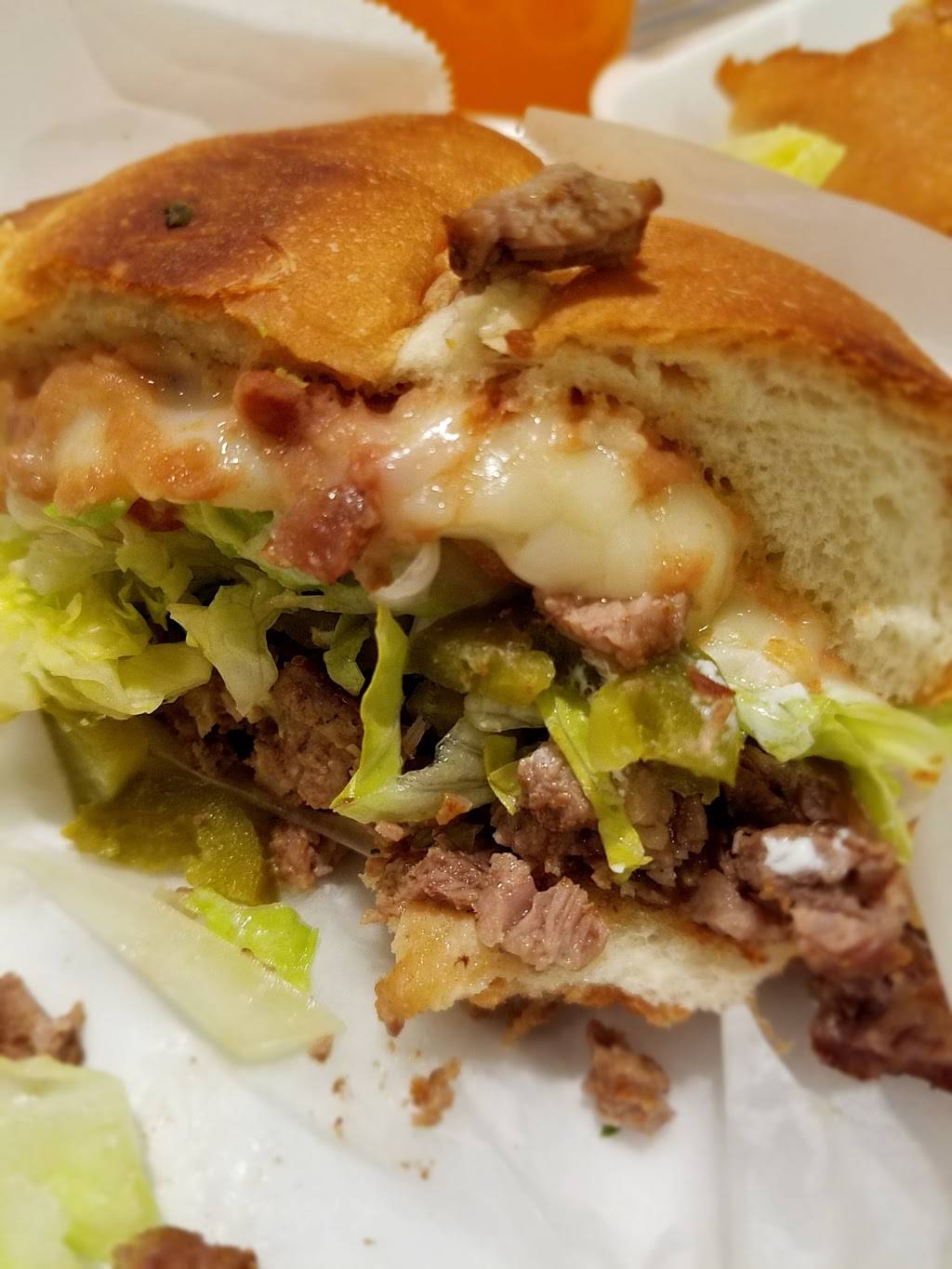 Las Cazuelas De Ana | restaurant | 17022 Bellflower Blvd, Bellflower, CA 90706, USA | 5628673377 OR +1 562-867-3377