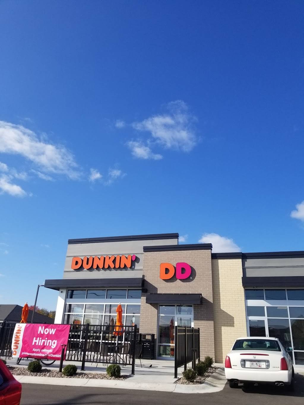 Dunkin | bakery | 1490 Oneida St, Menasha, WI 54915, USA | 9207400221 OR +1 920-740-0221