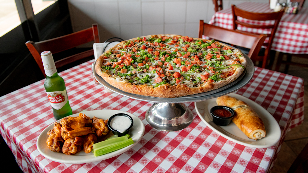 Boardwalk Pizza | restaurant | 5419 Lake Howell Rd, Winter Park, FL 32792, USA | 4076716880 OR +1 407-671-6880