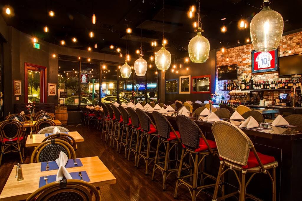 Bistro St Germain | restaurant | 302 Main St, Seal Beach, CA 90740, USA | 5624303200 OR +1 562-430-3200