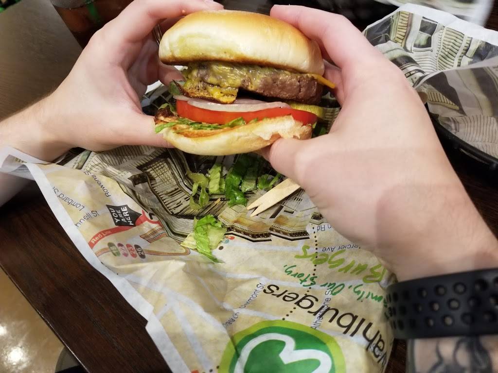 Wahlburgers | restaurant | 30955 Woodward Ave Suite 605, Royal Oak, MI 48073, USA | 2488508601 OR +1 248-850-8601