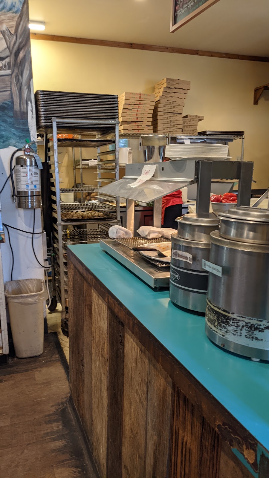 Crowley Lake General Store | meal takeaway | 474 S Landing Rd, Crowley Lake, CA 93546, USA | 7609354666 OR +1 760-935-4666