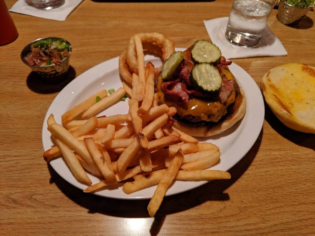 Beedles Bar & Restaurant | restaurant | W24966 WI-54, Galesville, WI 54630, USA | 6085392251 OR +1 608-539-2251