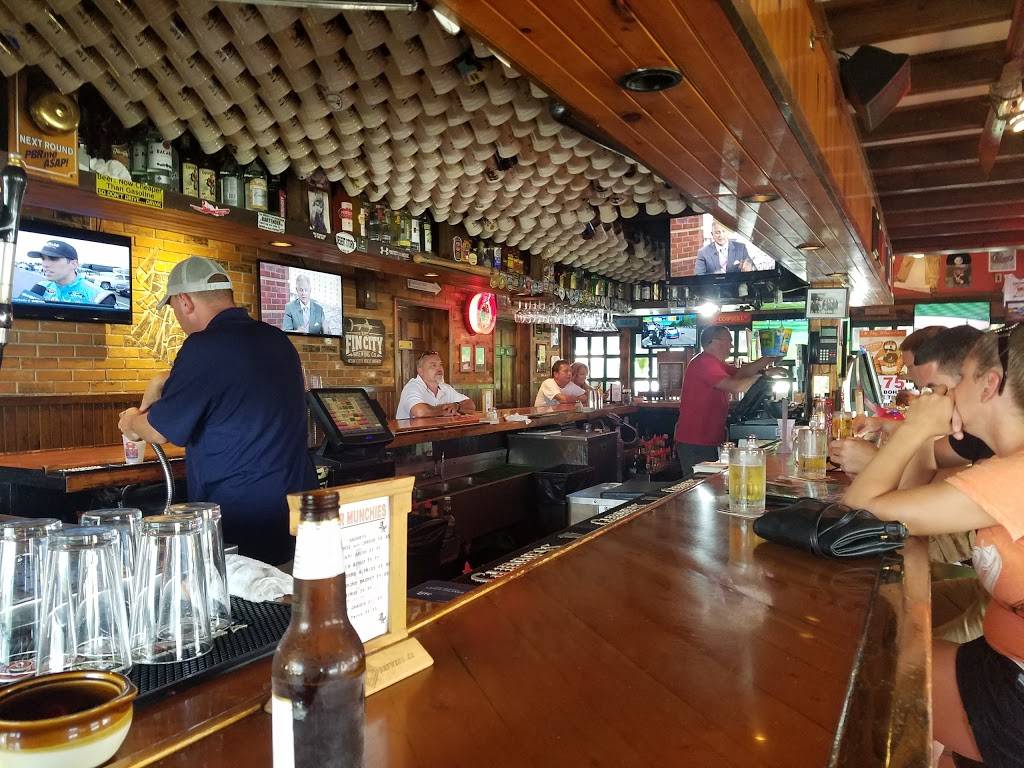 Bull On the Beach | restaurant | 17 94th St, Ocean City, MD 21842, USA | 4105242455 OR +1 410-524-2455