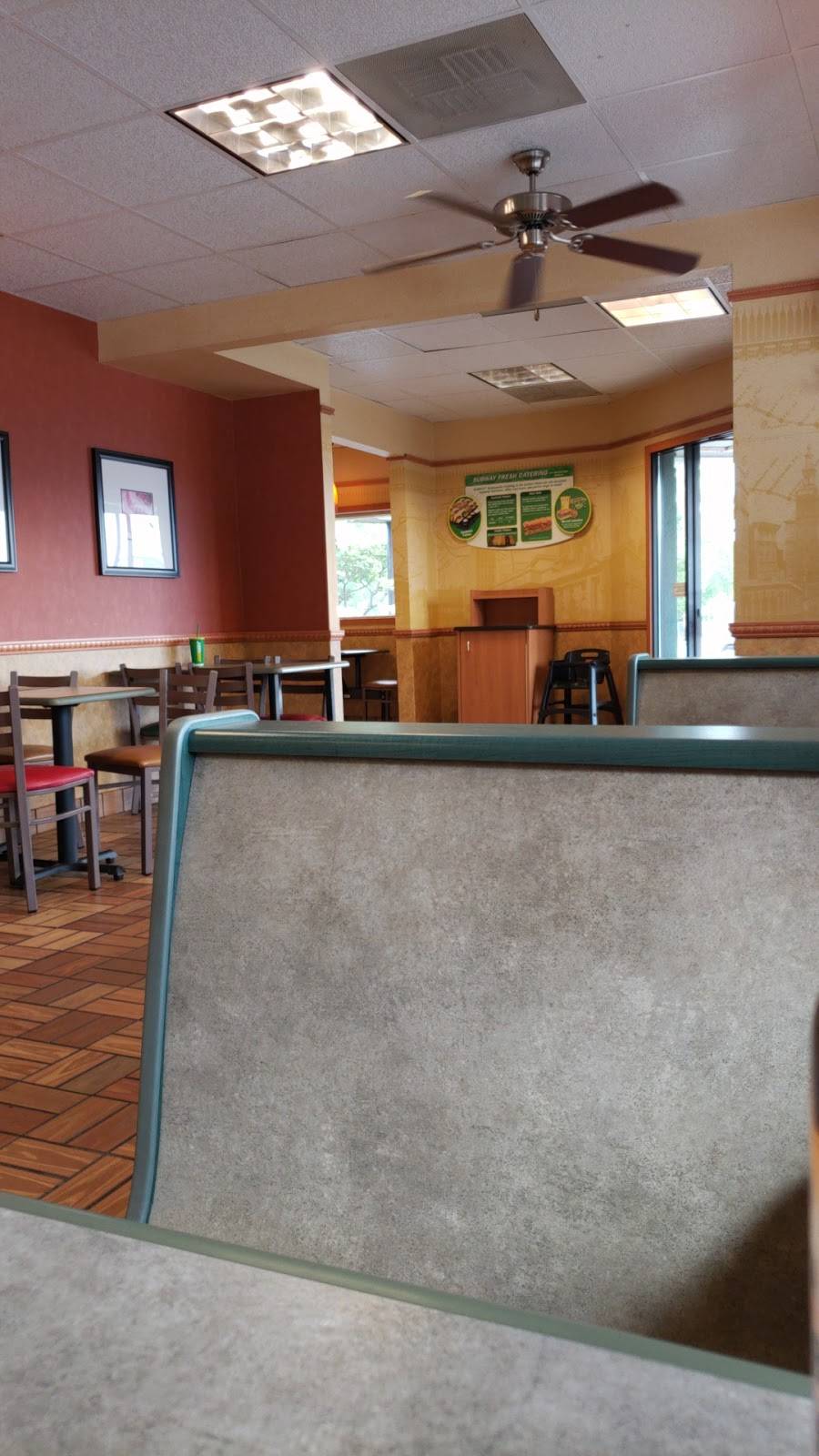 Subway | restaurant | 500 E Stuart Dr, Galax, VA 24333, USA | 2762367887 OR +1 276-236-7887