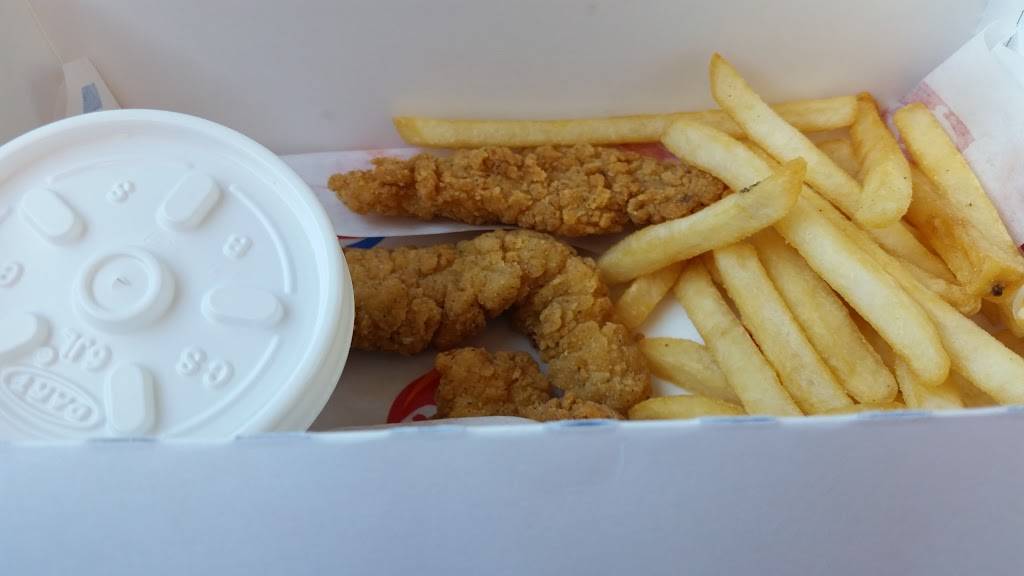 Dairy Queen Grill & Chill | restaurant | 610 Snyder St, Decatur, IL 62526, USA | 2178774131 OR +1 217-877-4131