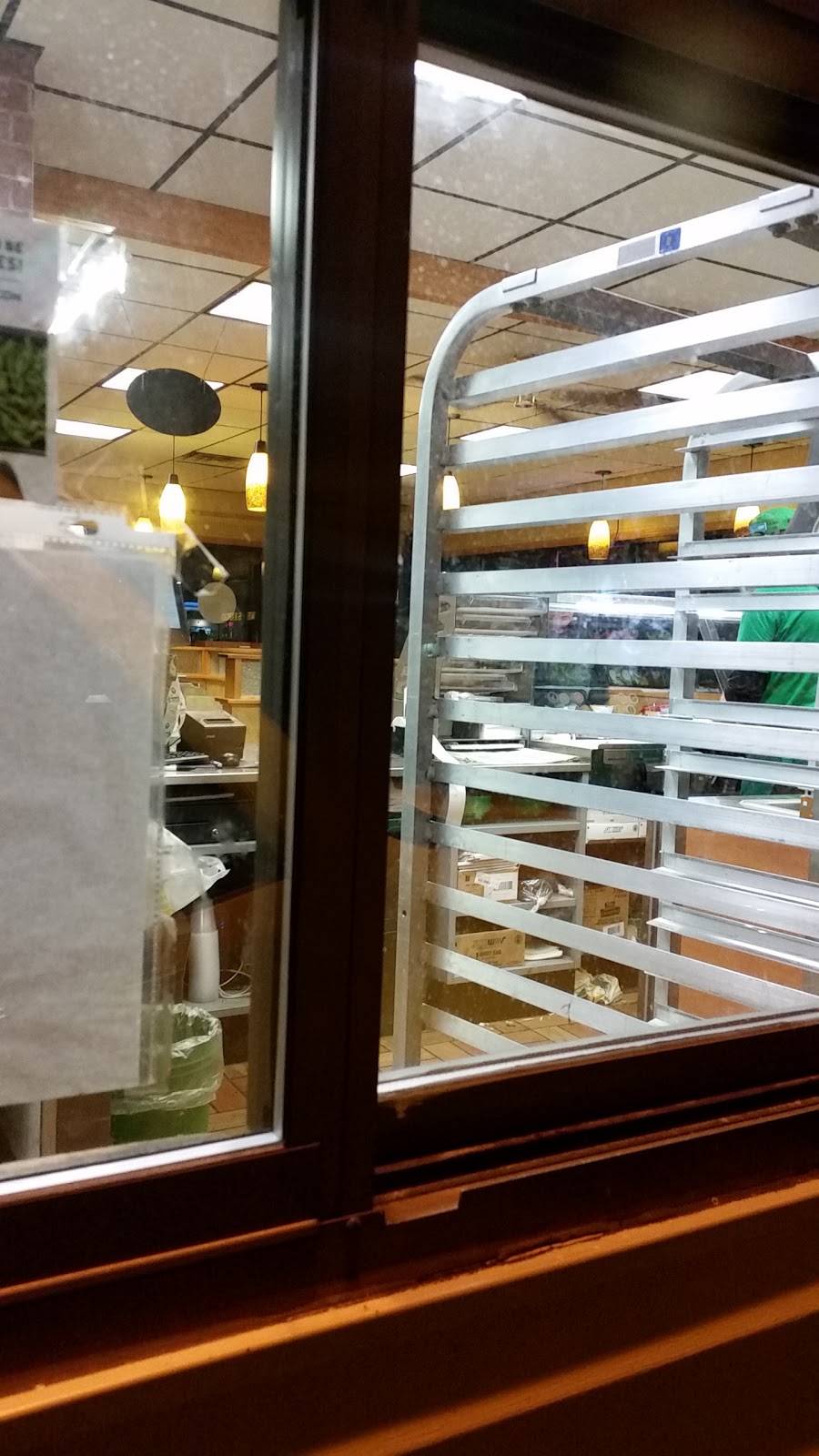 Subway | restaurant | 2733 Calumet Dr, Sheboygan, WI 53083, USA | 9204523355 OR +1 920-452-3355