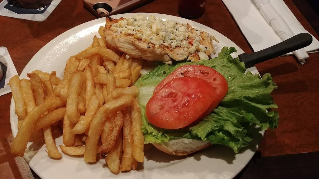 The Olive Bar | restaurant | 9 School St, Unionville, CT 06085, USA | 8606758585 OR +1 860-675-8585