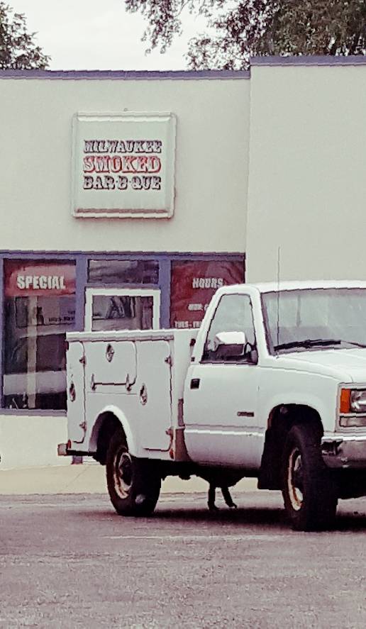 Donnies Milwaukee Smoked BBQ | restaurant | 3902 S Whitnall Ave, Milwaukee, WI 53207, USA | 4148827340 OR +1 414-882-7340