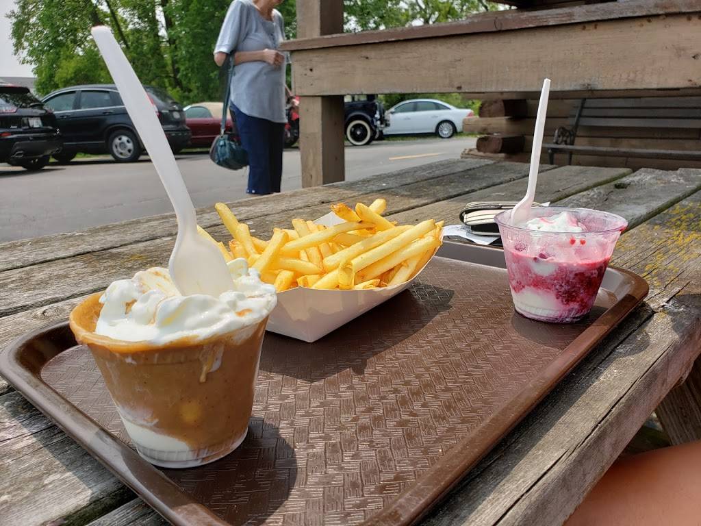 Kewaunee Custard & Grill | restaurant | 707 Main St, Kewaunee, WI 54216, USA | 9203880720 OR +1 920-388-0720