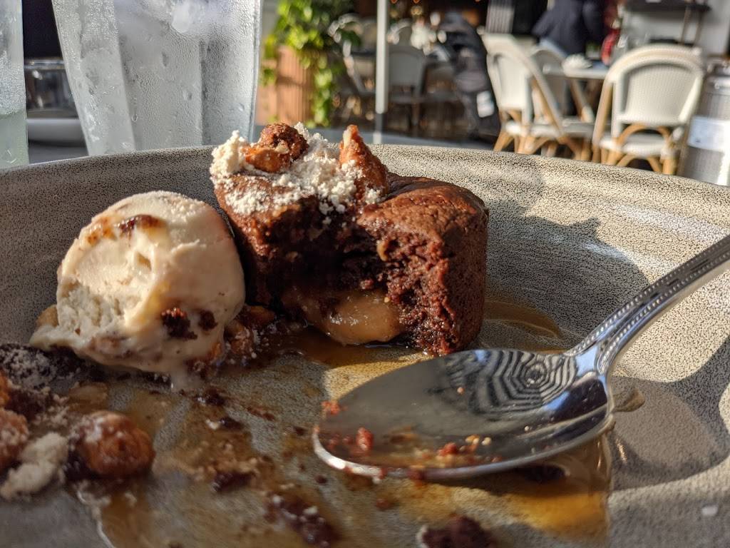 The Henry | restaurant | 1031 Orange Ave, Coronado, CA 92118, USA | 6197621022 OR +1 619-762-1022