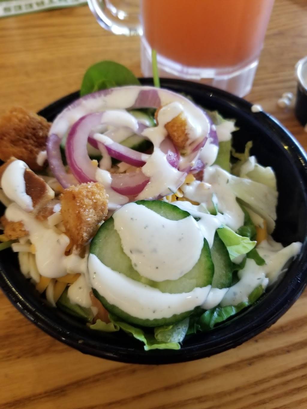 Chilis Grill & Bar | restaurant | 849 E Commerce St #109, San Antonio, TX 78205, USA | 2102128152 OR +1 210-212-8152