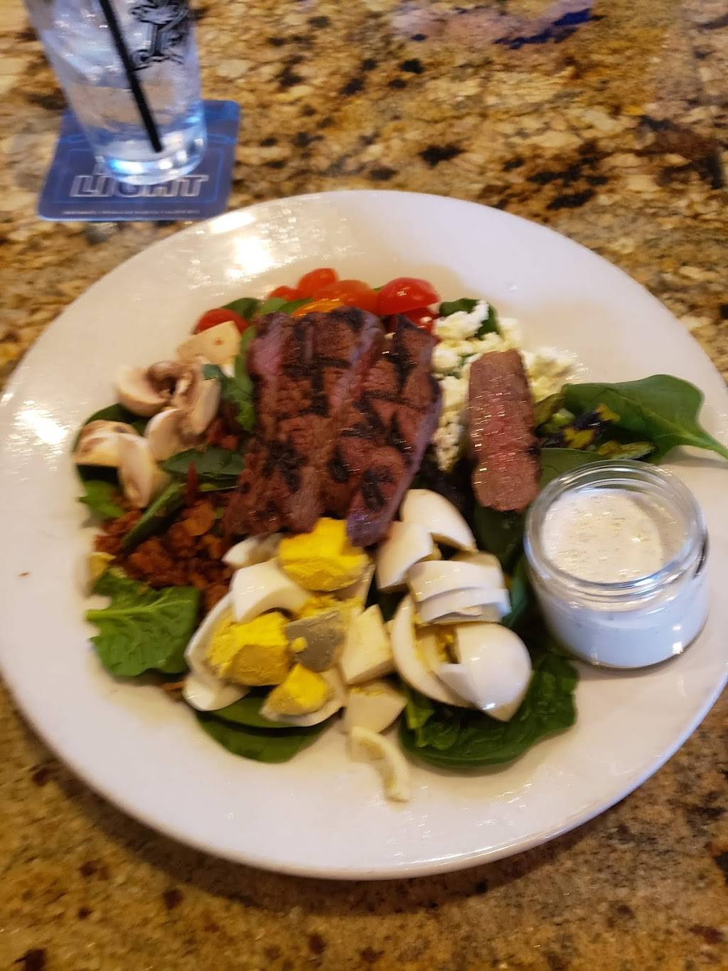 Circle 7 Ranch | restaurant | 14412 Clayton Rd, Ballwin, MO 63011, USA | 6362209707 OR +1 636-220-9707