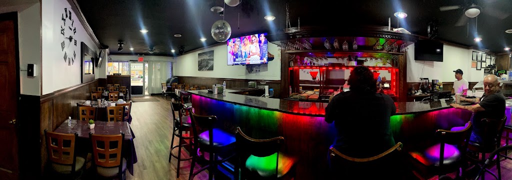 Cinco Estrellas Bar and Restaurant | restaurant | 215-52 Jamaica Ave, Queens, NY 11428, USA | 7187495421 OR +1 718-749-5421