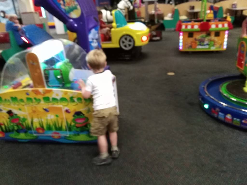 Chuck E. Cheeses | restaurant | 8801 Colerain Ave, Cincinnati, OH 45251, USA | 5133851438 OR +1 513-385-1438