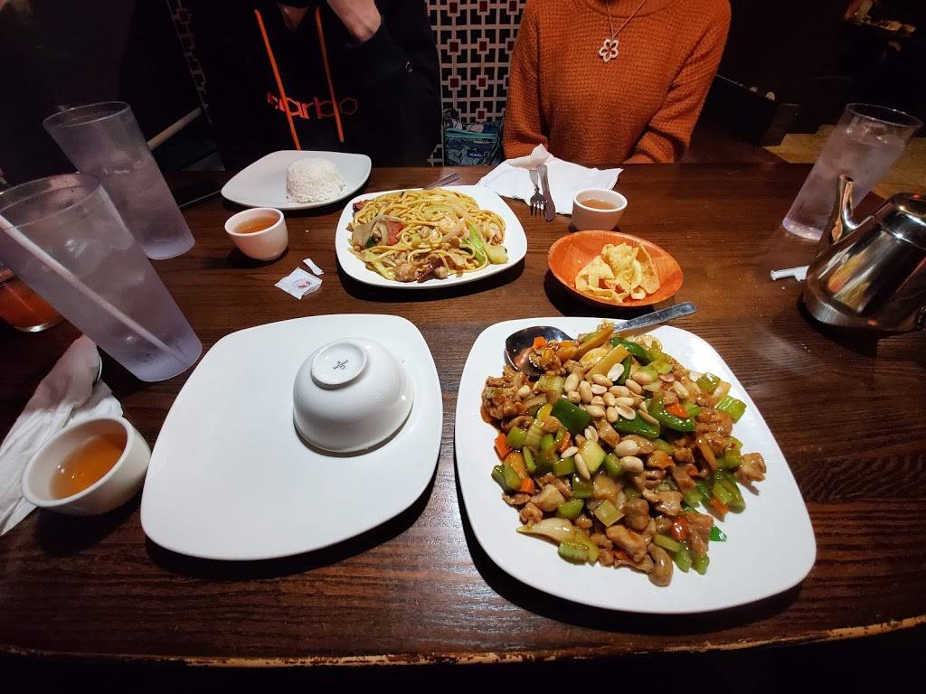 New Lucky China | restaurant | 3045 Gordy Pkwy, Marietta, GA 30066, USA | 7705659666 OR +1 770-565-9666