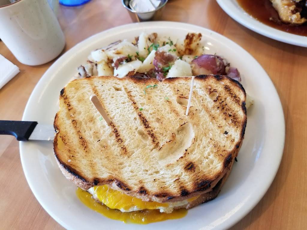 Cindys | restaurant | 1500 Colorado Blvd, Los Angeles, CA 90041, USA | 3232577375 OR +1 323-257-7375