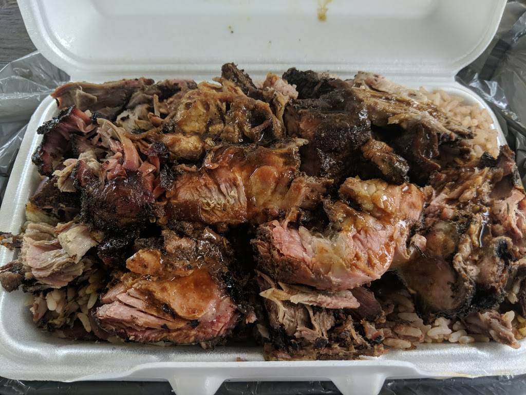 Mr Jerk | restaurant | 3417 Derry Rd E, Mississauga, ON L4T 1A8, Canada | 9056735627 OR +1 905-673-5627