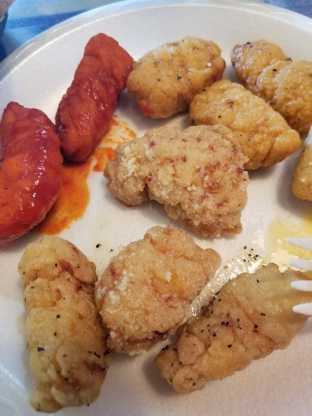 Wingstop | restaurant | 2776 E Fowler Ave, Tampa, FL 33612, USA | 8139039464 OR +1 813-903-9464