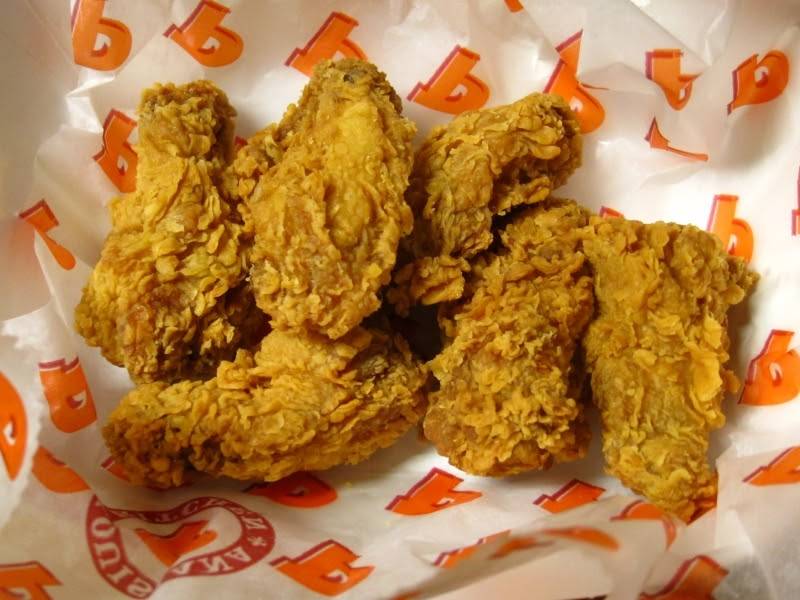 Popeyes Louisiana Kitchen | restaurant | 502 Southern Artery, Quincy, MA 02169, USA | 6173022099 OR +1 617-302-2099