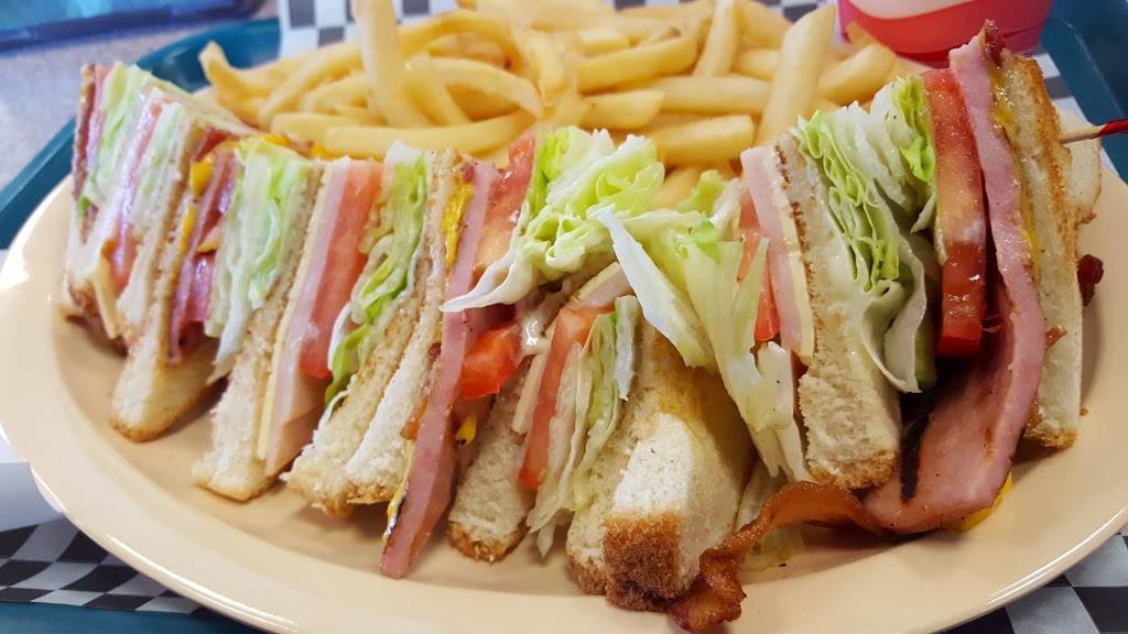 Andys Burgers | restaurant | 310 E Holt Blvd, Ontario, CA 91761, USA | 9099848090 OR +1 909-984-8090