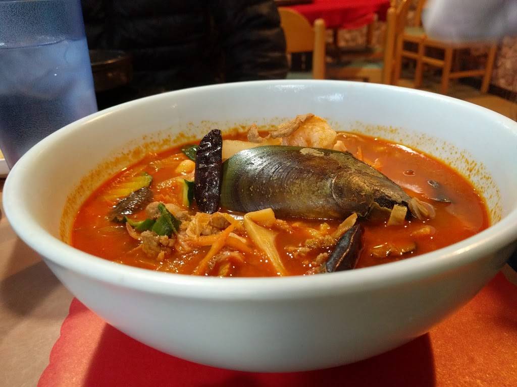 Korean Barbecue | restaurant | 624 S Gilbert St, Iowa City, IA 52240, USA | 3193517000 OR +1 319-351-7000