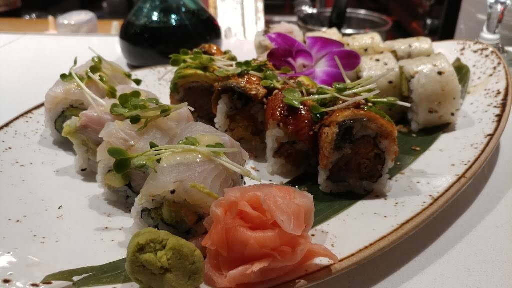 Kabooki Sushi | restaurant | 3122 E Colonial Dr, Orlando, FL 32803, USA | 4072283839 OR +1 407-228-3839