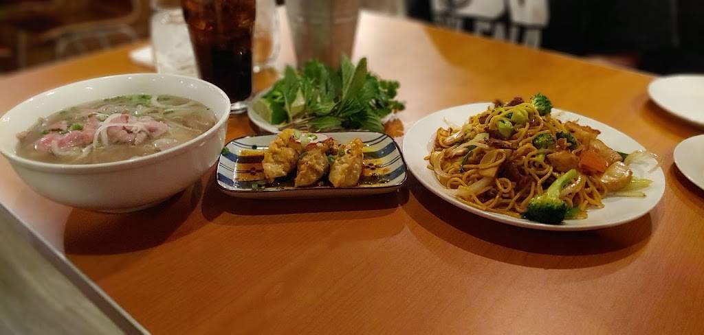 Pho Bar And Grill | restaurant | 750 Citadel Dr W #2256, Colorado Springs, CO 80909, USA | 7195747179 OR +1 719-574-7179