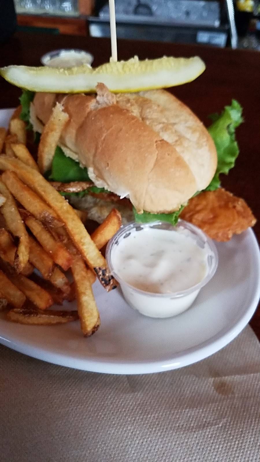 Gem City Saloon & Eatery | restaurant | 124 Ash St, Baraboo, WI 53913, USA | 6083559100 OR +1 608-355-9100