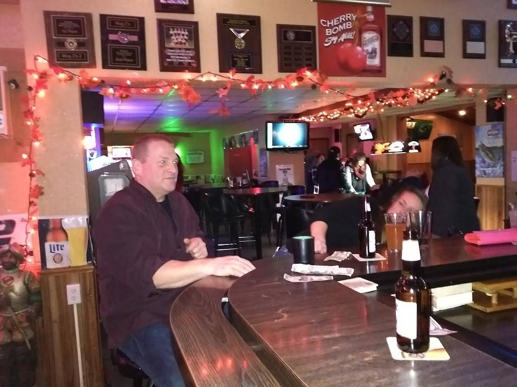 Mug-Zs Pub & Grille | restaurant | W194S7060 Hillendale Dr, Muskego, WI 53150, USA | 2626795455 OR +1 262-679-5455