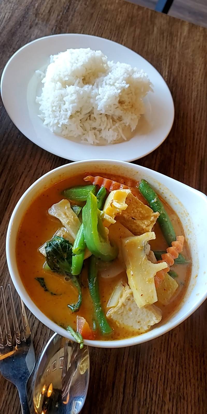 Zaap Zaap Thai | restaurant | 1151 E 9th St, Lockport, IL 60441, USA | 8155247332 OR +1 815-524-7332