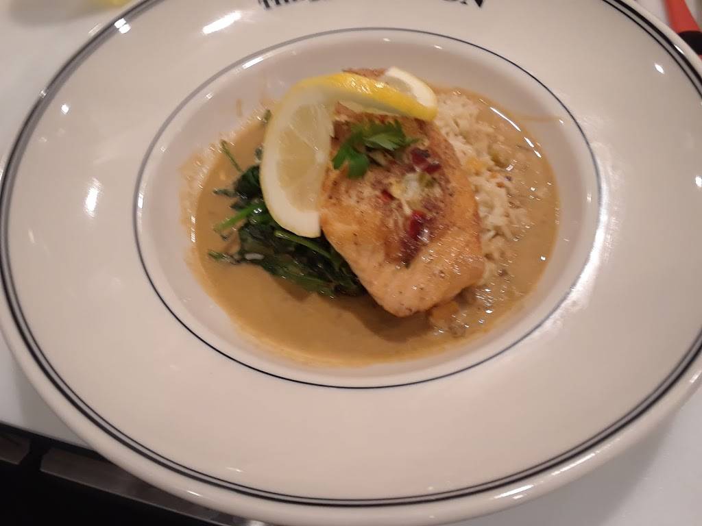 The Harrison | restaurant | 86 S Tyson Ave, Floral Park, NY 11001, USA | 5167752682 OR +1 516-775-2682