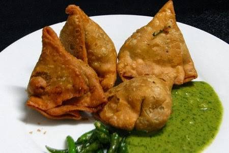 Samraat Curry Hut | restaurant | 6275 Jarvis Ave, Newark, CA 94560, USA | 5107457000 OR +1 510-745-7000