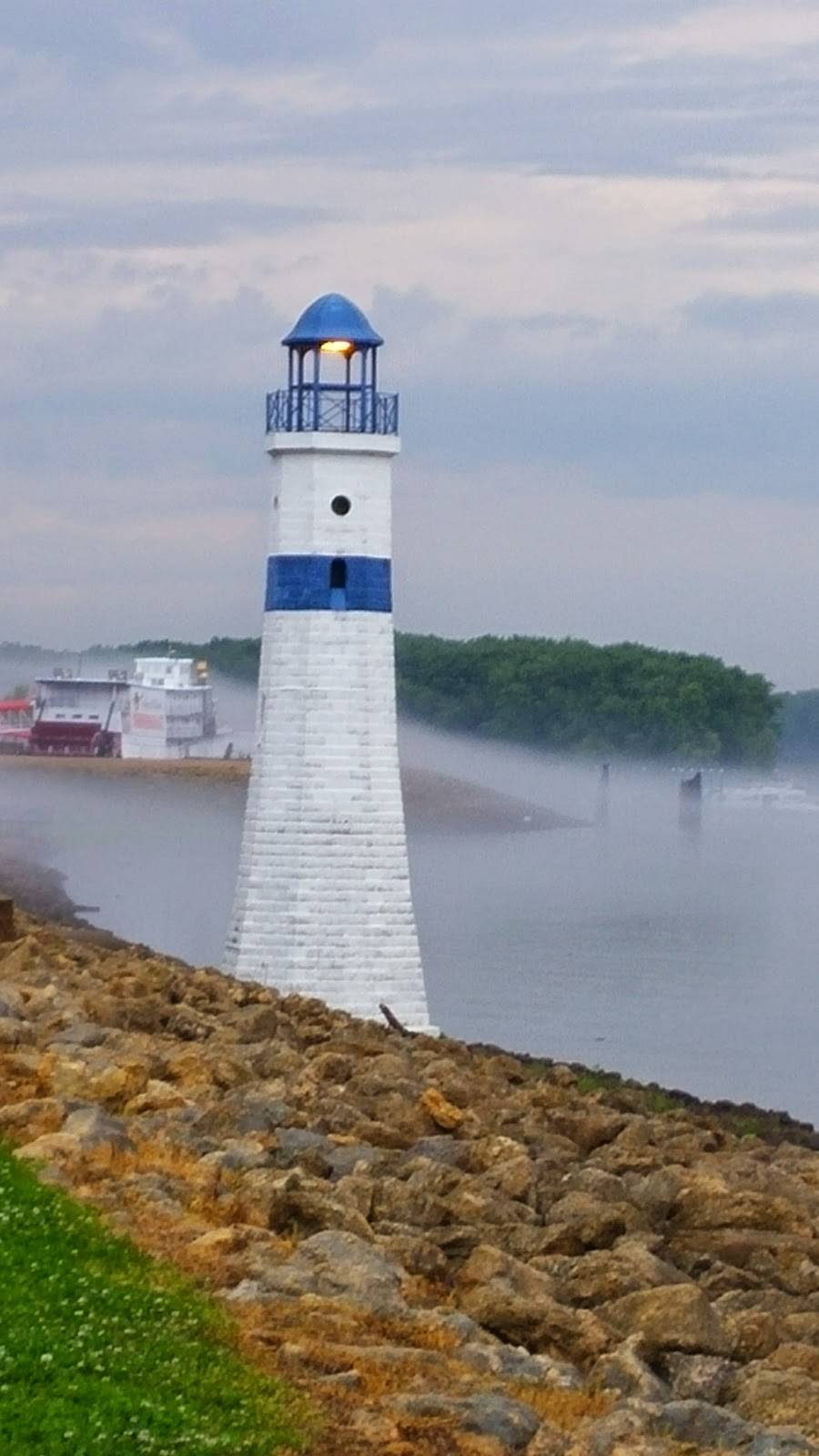 Riverview Park | restaurant | 303 Riverview Dr, Clinton, IA 52732, USA | 5632431260 OR +1 563-243-1260