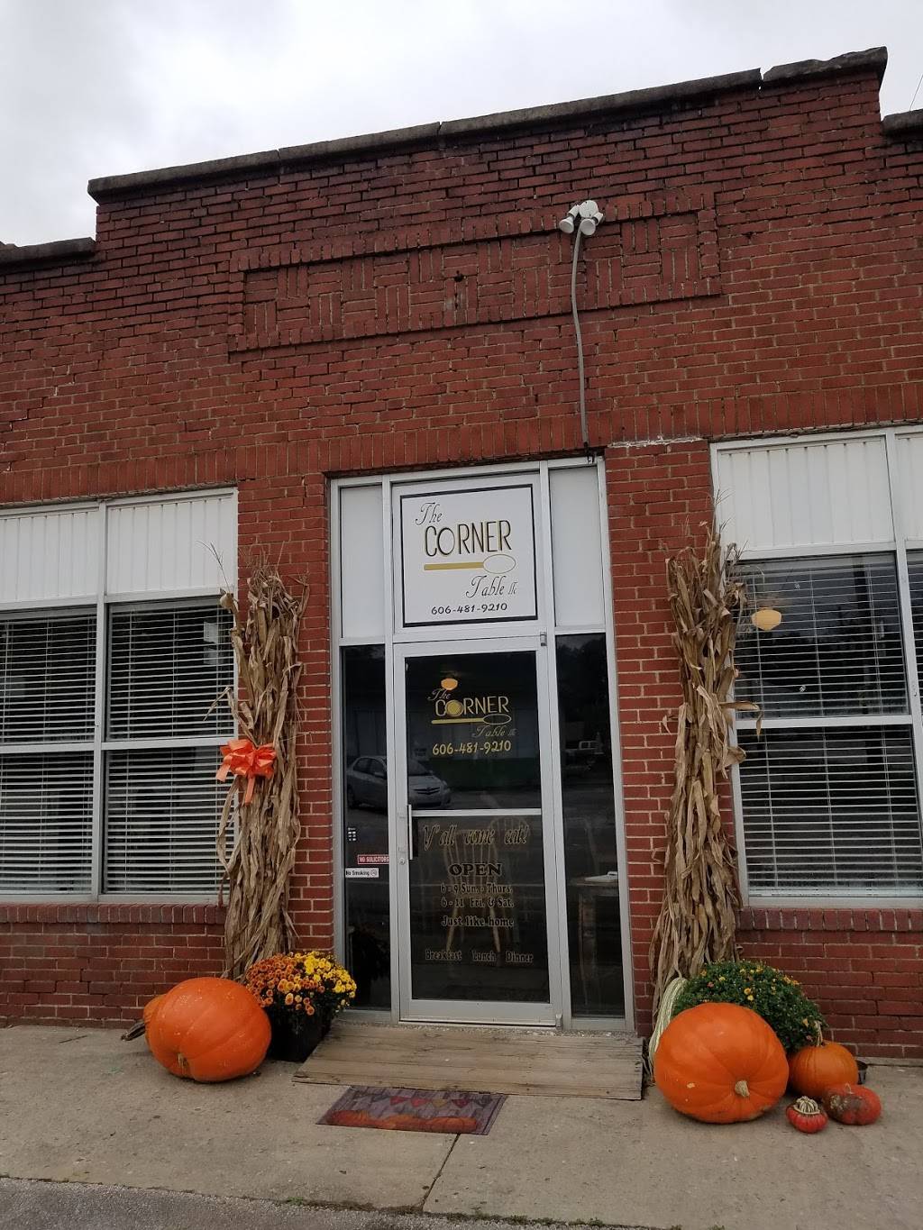 The Corner Table | restaurant | 4493 Main St, Clay City, KY 40312, USA | 6064819210 OR +1 606-481-9210