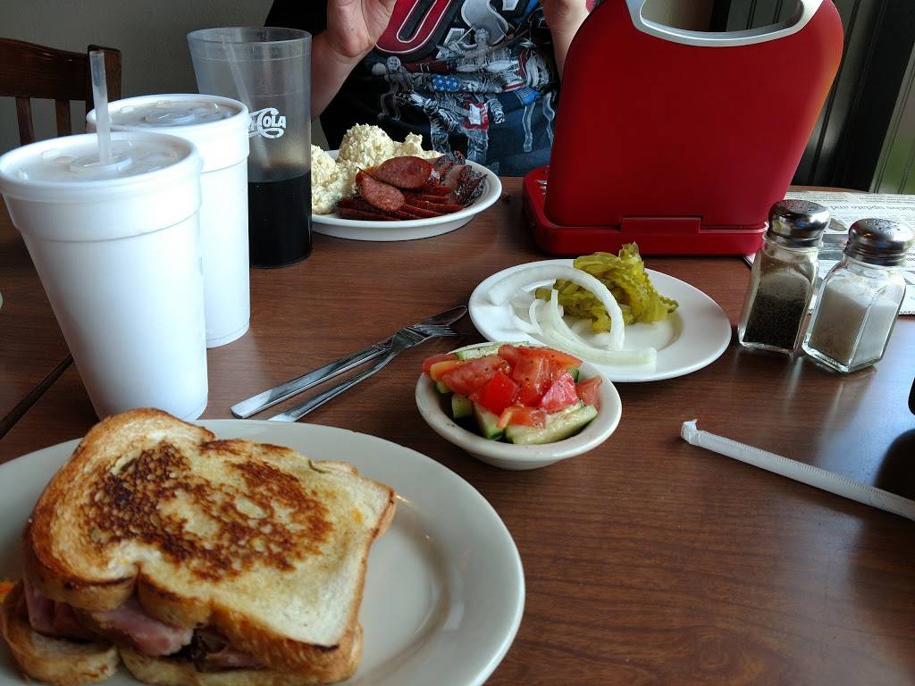 Old Hickory Inn Barbecue | restaurant | 3334 FM 1092 Rd #400, Missouri City, TX 77459, USA | 2814998904 OR +1 281-499-8904