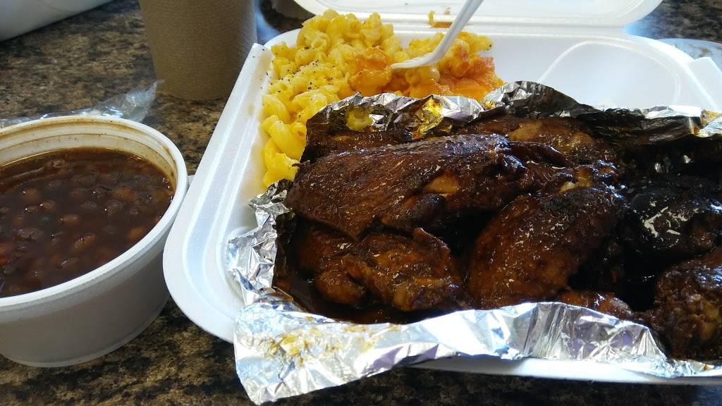 B & K Smoke House | restaurant | 1114 E Main St, Columbus, OH 43205, USA | 6142527017 OR +1 614-252-7017