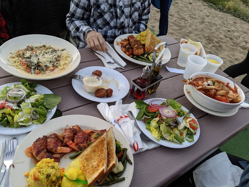 Phils Fish Market & Eatery | restaurant | 7600 Sandholdt Rd, Moss Landing, CA 95039, USA | 8316332152 OR +1 831-633-2152